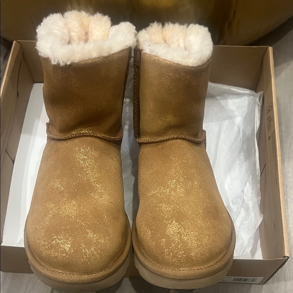UGG Women’s Mini Bailey Bow Glimmer Boots - Picture 2 of 5